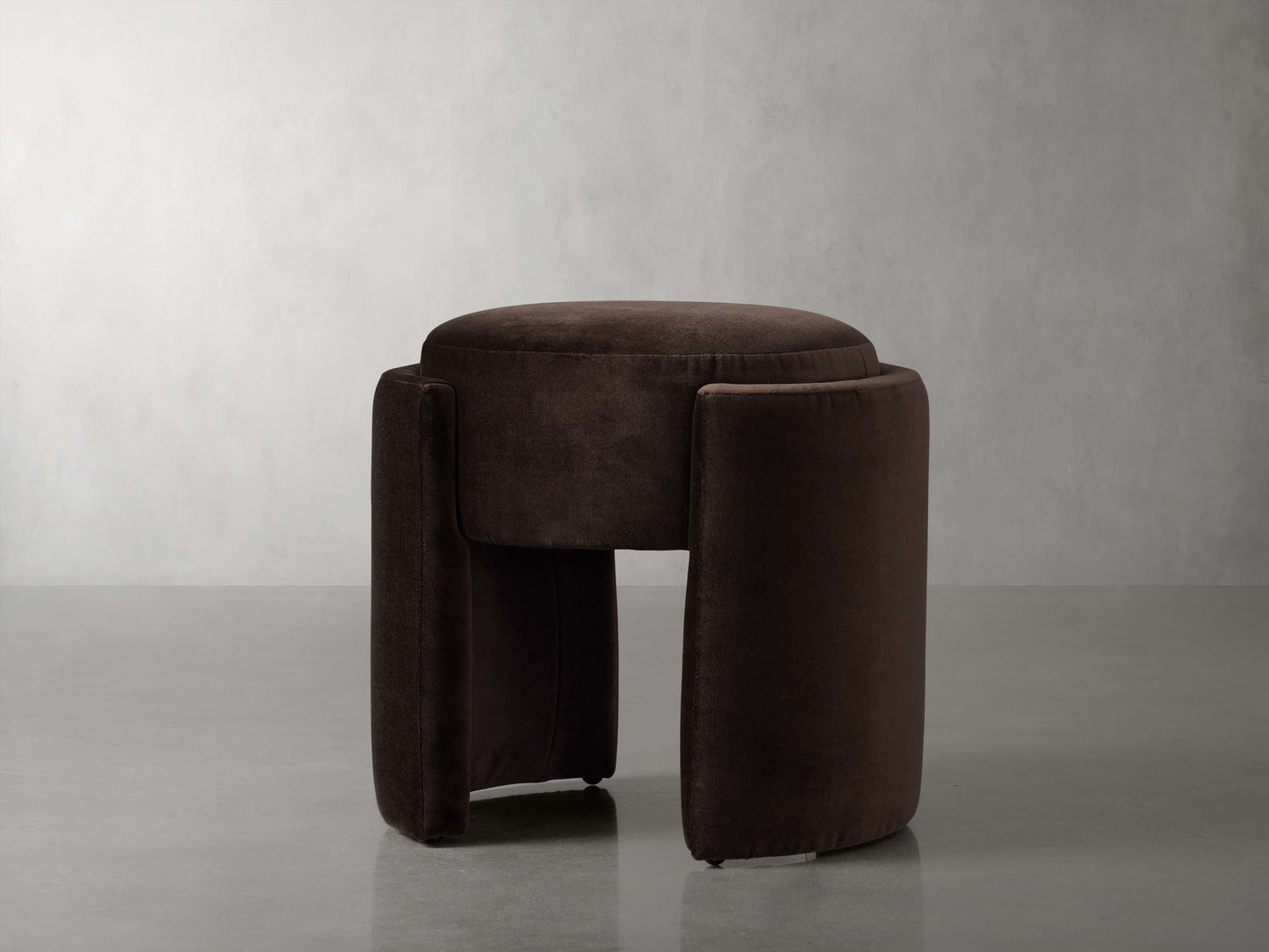 Micah Ottoman(Cream Finish)