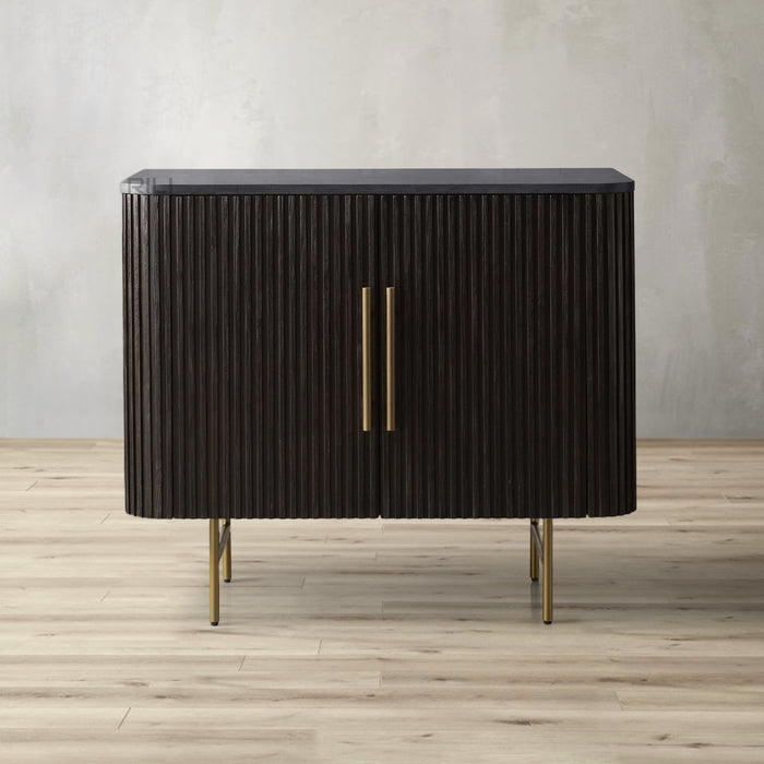 Finnley Hall Chest