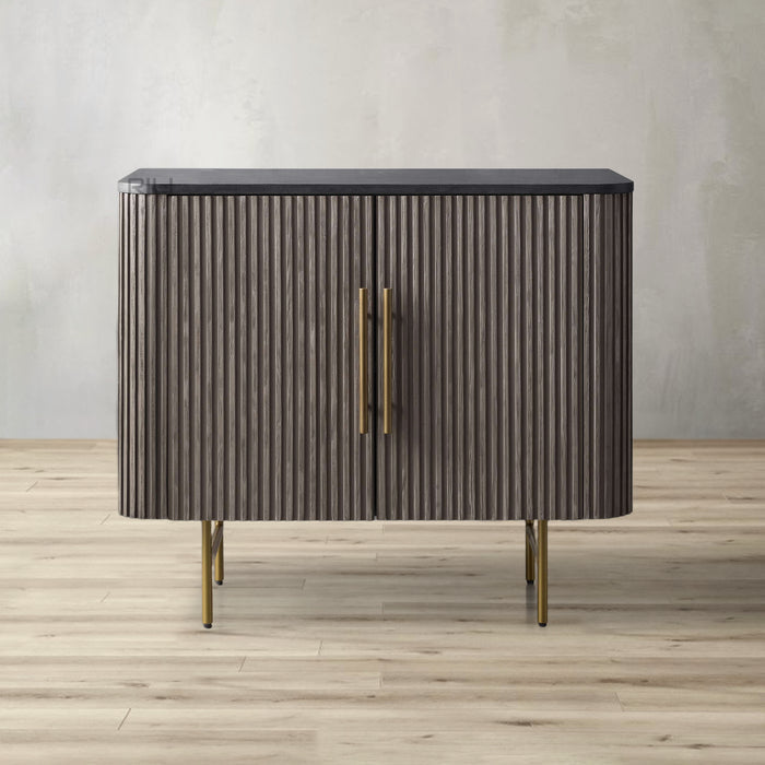 Finnley Hall Chest
