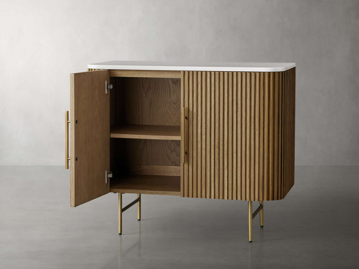 Finnley Hall Chest
