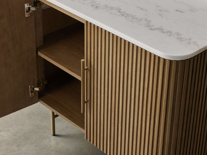 Finnley Hall Chest