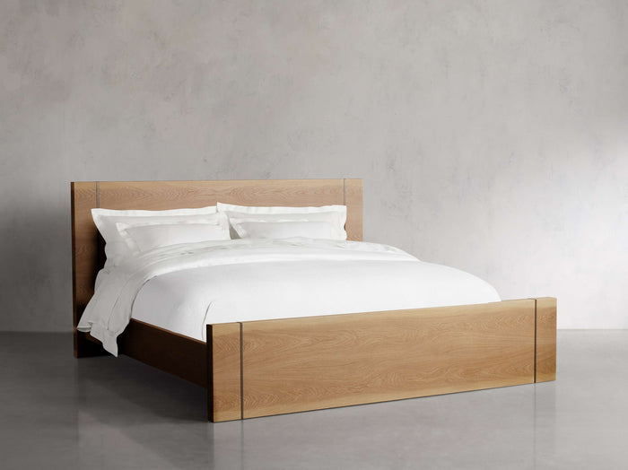 Mihaela Oak Bed in Vin Alb 85.25"