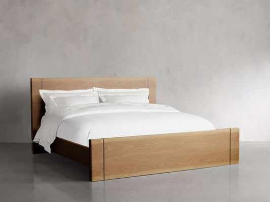 Mihaela Oak Bed in Vin Alb 85.25"