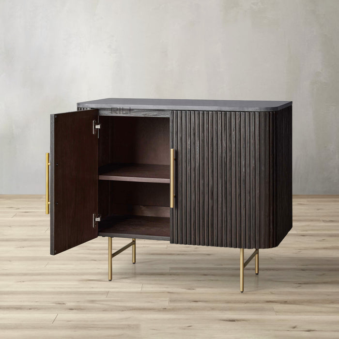 Finnley Hall Chest