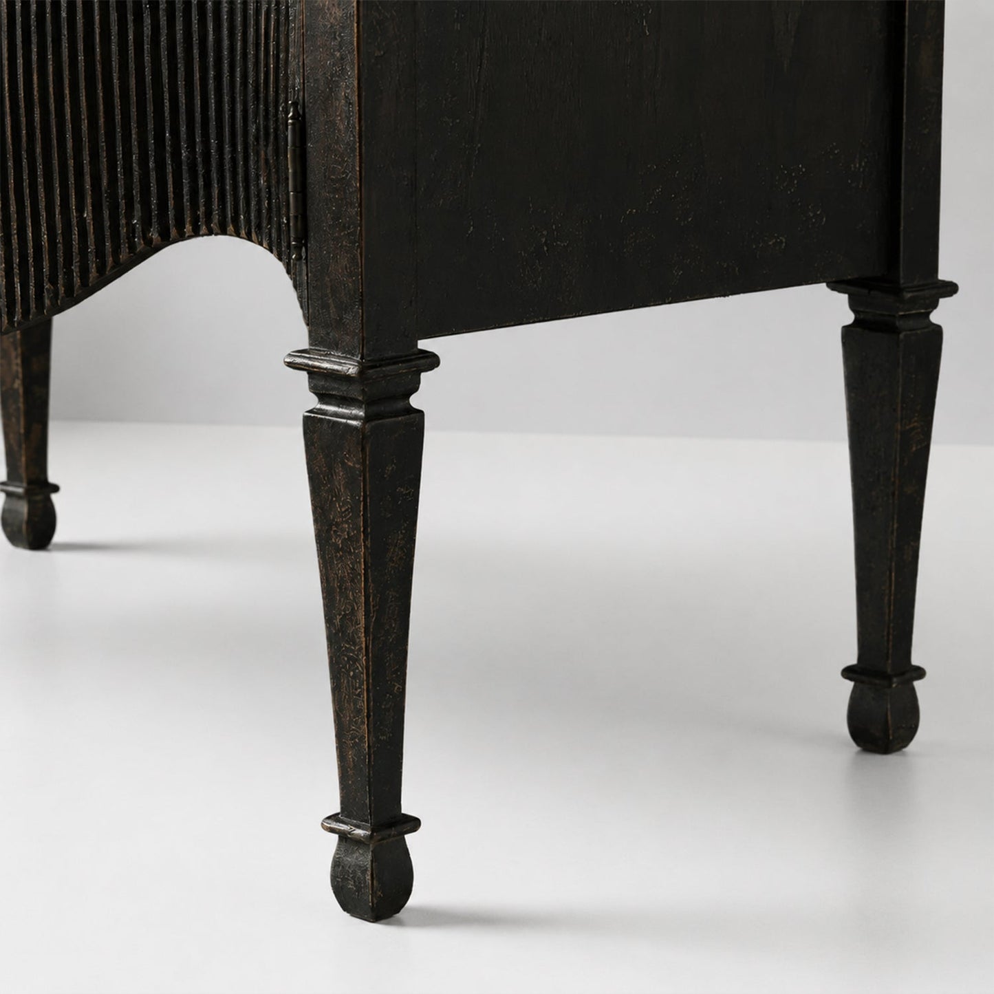 Caronix Hall Chest