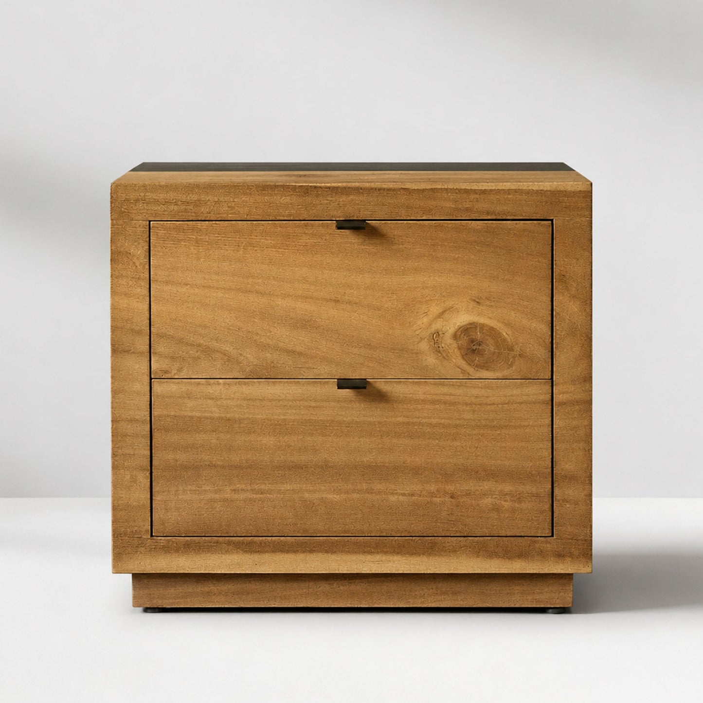 Calacius Closed Nightstand