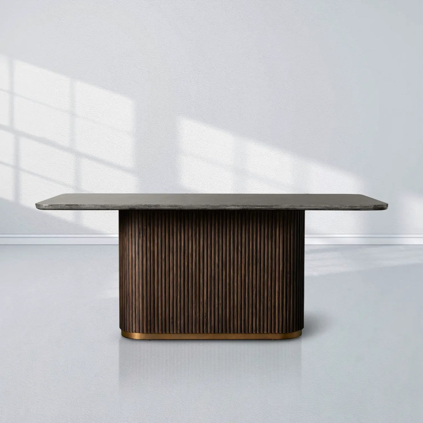 Finnley Dining Table